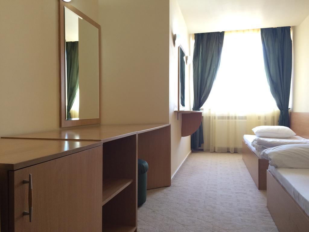 Ct Tm Hotel Timisoara Room photo
